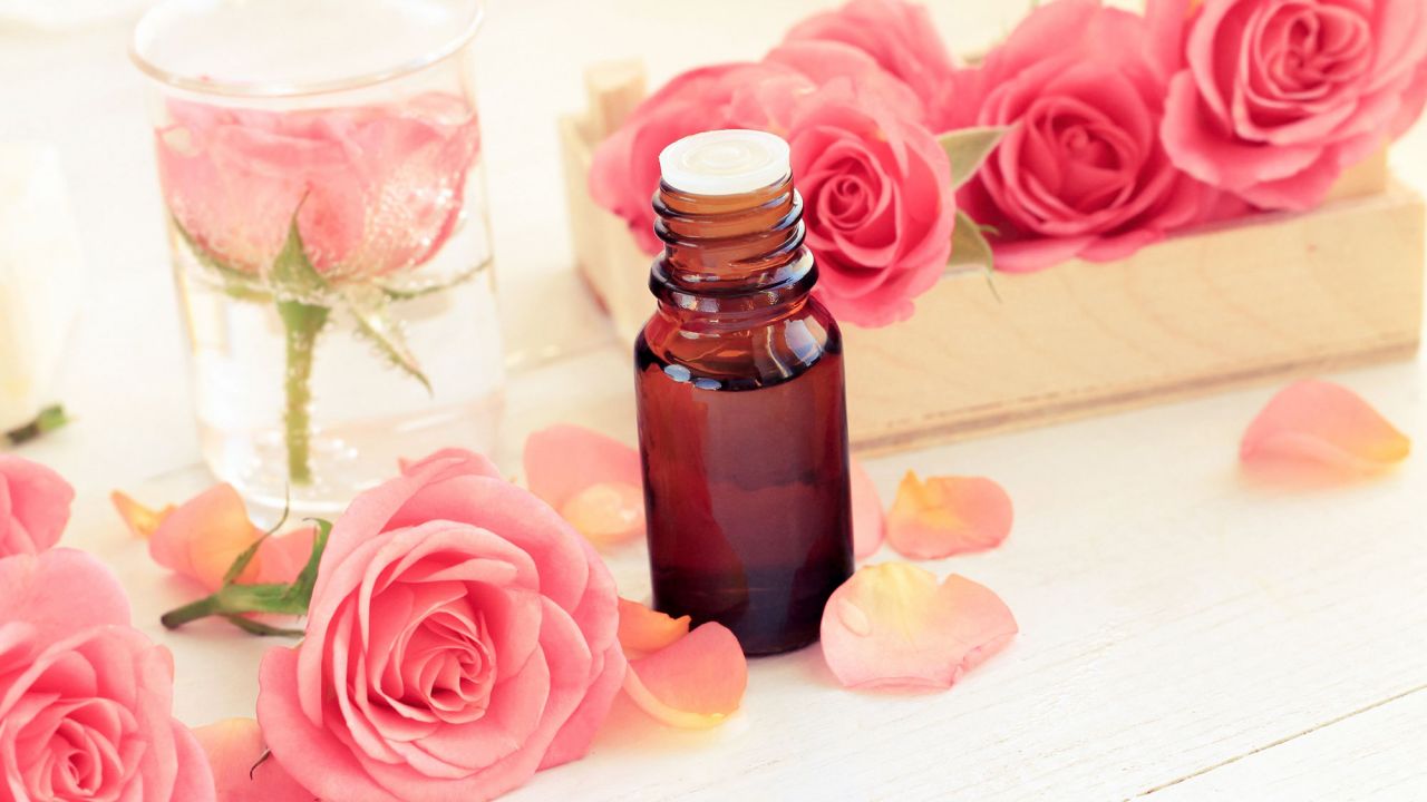 aceite esencial de rosas